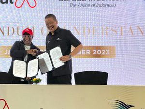 Garuda Indonesia Gandeng Induk AirAsia, Garap Penerbangan Murah