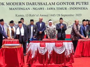 Ponpes Gontor Seabad, Khofifah Harap Semai Ilmu di Seribu Pesantren Lain