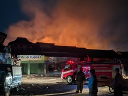 Pasar Slogohimo Wonogiri Kebakaran, Akses Jalan Macet-Listrik Padam