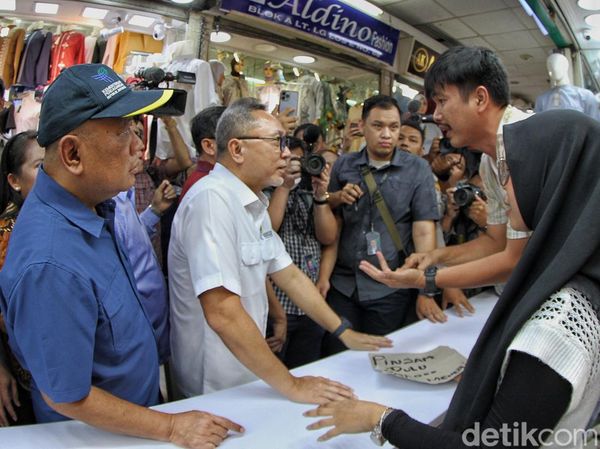 Momen Mendag Kunjungi Pasar Tanah Abang dan Dicurhati Pedagang