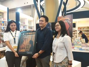 Novel Gadis Kretek Segera Menyapa Pembaca Filipina, Thailand, dan Malaysia