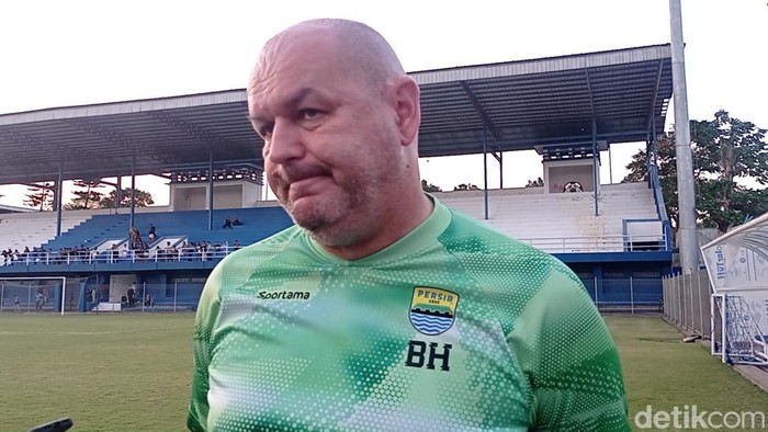 Pelatih Persib Bandung Bojan Hodak.