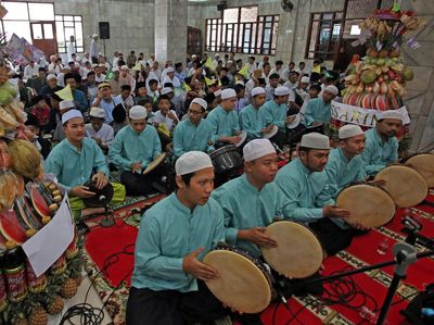 Potret Ragam Tradisi Peringati Maulid Nabi Muhammad SAW di Berbagai Daerah