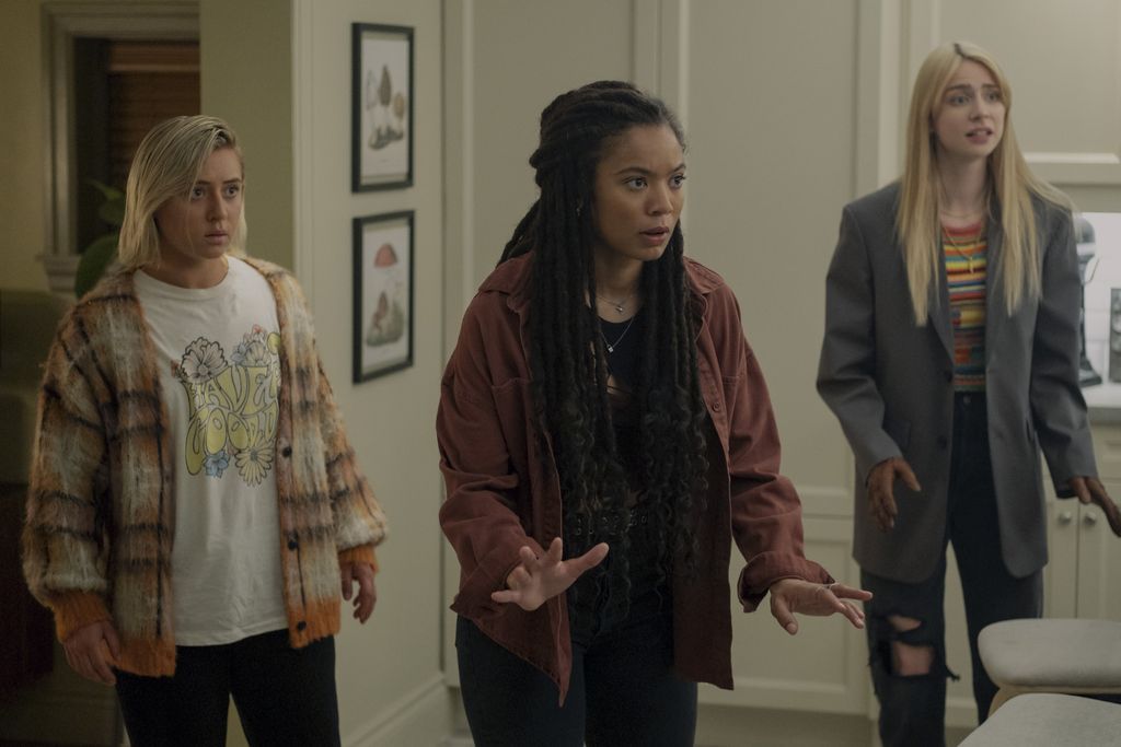 Lizze Broadway, Jaz Sinclair, Maddie Phillips dalam Gen V. (Prime Video/Brooke Palmer)