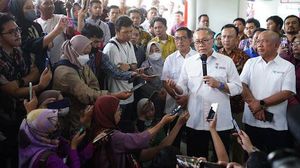 Curhat Pedagang Kosmetik di Asemka