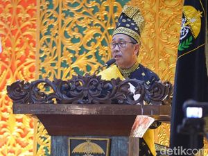 Mantan Gubernur Syamsuar Siap Maju di Pilgub Riau 2024 Mantan Gubernur Syamsuar Siap Maju di Pilgub Riau 2024