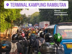Cerita Warga Kena Macet Panjang di TMII Arah Kp Rambutan Imbas Proyek Jalan