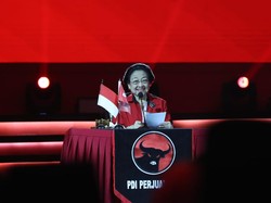 Megawati Berpantun di Rakernas PDIP: Jangan Gentar, Badai Pasti Berlalu