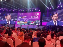 Luhut: 24 Juta Penumpang Bakal Masuk Bali di 2025, Bisa Macet Jika Tak Ada LRT