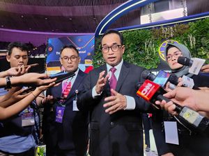 Traveler Mengeluh Tiket Kereta Cepat Mahal, Begini Kata Menhub