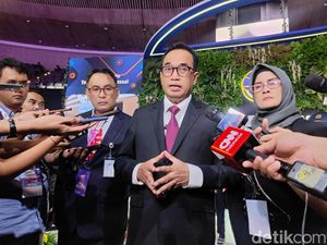 Tarif Kereta Cepat Whoosh Disebut Mahal, Menhub Beberkan Keunggulannya Tarif Kereta Cepat Whoosh Disebut Mahal, Menhub Beberkan Keunggulannya