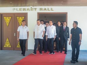 Momen CT dan Jokowi Keliling Hub Space X KAI Expo 2023