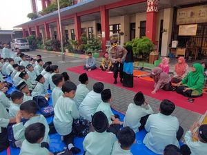 Murid Sekolah Tempat Siswi Kelas VI SD Jatuh Di Jaksel Dapat Trauma Healing Murid Sekolah Tempat Siswi Kelas VI SD Jatuh Di Jaksel Dapat Trauma Healing