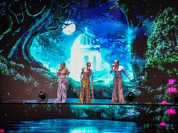 Suara Merdu Novia, Olivia dan Mirabeth Sambut Jokowi di Hub Space X KAI Expo 2023