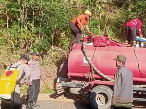 Kebakaran Hutan Pinus di Jeneponto Hanguskan 15 Hektare Lahan Kebakaran Hutan Pinus di Jeneponto Hanguskan 15 Hektare Lahan