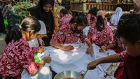 Potret Keseruan Siswa SD Belajar Membatik
