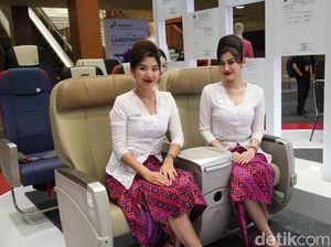 Mengintip Persiapan Kru Pesawat Sebelum Terbang