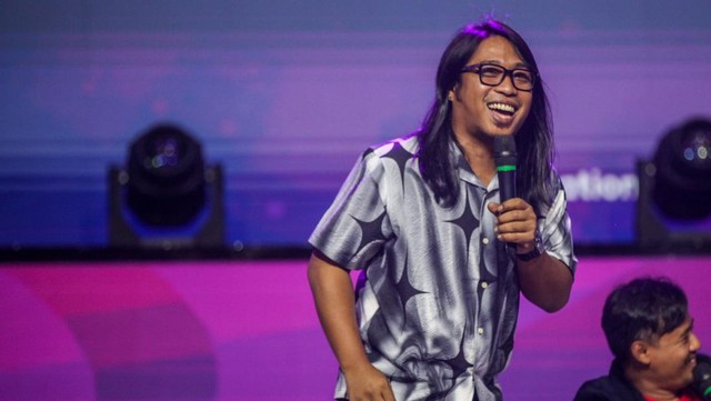 Berita Seputar Selebriti Insertlive Terkini : Reaksi Praz Teguh Disinggung Ello soal Alasan Keluar dari Podcast Lama