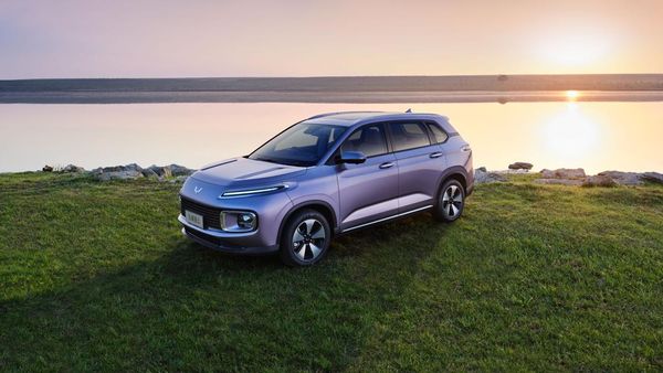 Tampilan Wuling Star, Mobil Hybrid Rp 190 Jutaan