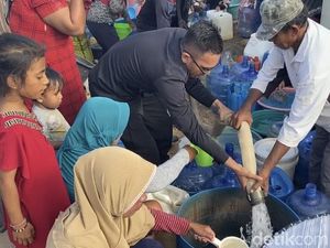 Warga Konawe 2 Bulan Alami Krisis Air-Terpaksa Pakai Sumur Bor Berminyak Warga Konawe 2 Bulan Alami Krisis Air-Terpaksa Pakai Sumur Bor Berminyak