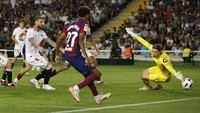 Barcelona akhirnya menang dengan skor tipis 1-0, lewat gol bunuh diri Sergio Ramos di menit ke-76.  