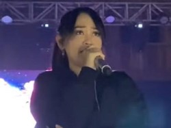 Happy Asmara Sempat Mau Bakar Dupa di Rumah Hantu Darmo Surabaya