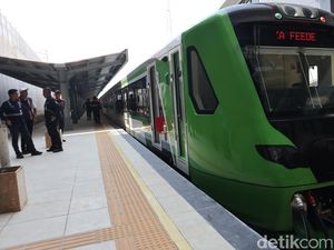 Menjajal KA Feeder, Bandung-Padalarang Cuma 19 Menit