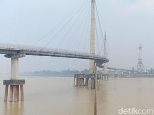 Jambi Diselimuti Kabut Asap, Pemkot Sebut Terbawa Angin dari Sumsel