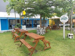 Kisah Eks Koki Hotel Rintis Bisnis Seafood, dari Kaki Lima hingga Punya Cabang