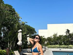 Jihyo TWICE Nikmati Musim Panas di Jakarta, Netizen Salfok Langit Biru Jihyo TWICE Nikmati Musim Panas di Jakarta, Netizen Salfok Langit Biru