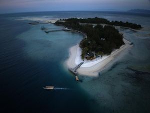 Pesona Wisata Pulau Bokori di Konawe Pesona Wisata Pulau Bokori di Konawe