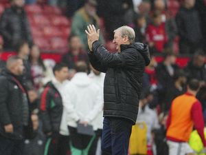 Roy Hodgson, Pawangnya Manchester United di Old Trafford Roy Hodgson, Pawangnya Manchester United di Old Trafford