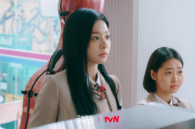 Seol In Ah di drama Twinkling Watermelon / Foto : x.com/CJnDrama Seol In Ah di drama Twinkling Watermelon / Foto : x.com/CJnDrama