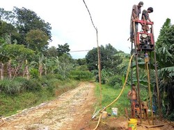 Kemarau Bikin Tukang Sumur Bor Banjir Orderan, Raup Puluhan Juta Sepekan!