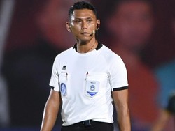 Rekam Jejak Agus Fauzan, Wasit PSIS Vs PSM yang Dikeluhkan Bernardo Tavares