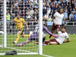 Gol Bunuh Diri buat Man City Ketinggalan di Markas Wolves
