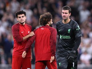 Selalu Dirugikan VAR, Alisson: Liverpool Seperti Tahanan