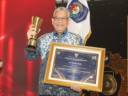 bank bjb Raih Penghargaan BPD Peringkat I di Ajang BUMD Awards 2023