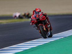 Hasil MotoGP Mandalika 2023: Jorge Martin Crash, Bagnaia Full Senyum!