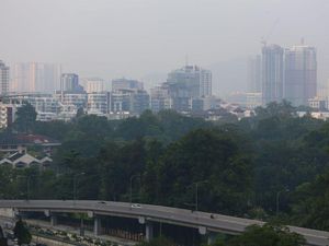 Diselimuti Kabut, Kualitas Udara Semenanjung Malaysia Tidak Sehat Diselimuti Kabut, Kualitas Udara Semenanjung Malaysia Tidak Sehat