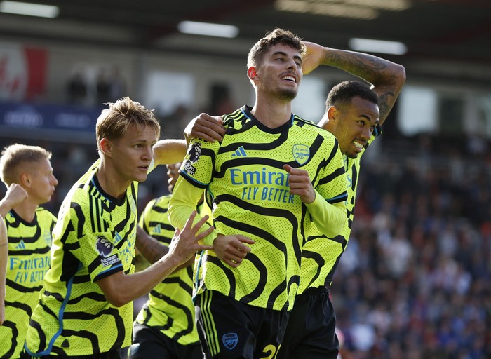 Soccer Football - Premier League - AFC Bournemouth v Arsenal - Vitality Stadium, Bournemouth, Britain - September 30, 2023 Arsenal's Kai Havertz celebrates scoring their third goal with Gabriel and Martin Odegaard Action Images via Reuters/John Sibley NO USE WITH UNAUTHORIZED AUDIO, VIDEO, DATA, FIXTURE LISTS, CLUB/LEAGUE LOGOS OR 'LIVE' SERVICES. ONLINE IN-MATCH USE LIMITED TO 45 IMAGES, NO VIDEO EMULATION. NO USE IN BETTING, GAMES OR SINGLE CLUB/LEAGUE/PLAYER PUBLICATIONS.