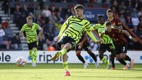 Havertz melakukan tugasnya dengan baik, di tengah tekanan terhadap dirinya usai tak kunjung bikin gol atau assist selepas kepindahannya dari Chelsea ke Arsenal. Foto: Action Images via Reuters/JOHN SIBLEY