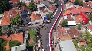 Hari Kesaktian Pancasila, Bendera Merah Putih Membentang 1 Km