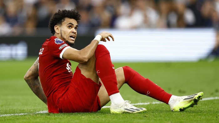 Soccer Football - Premier League - Tottenham Hotspur v Liverpool - Tottenham Hotspur Stadium, London, Britain - September 30, 2023 Liverpools Luis Diaz reacts Action Images via Reuters/Peter Cziborra NO USE WITH UNAUTHORIZED AUDIO, VIDEO, DATA, FIXTURE LISTS, CLUB/LEAGUE LOGOS OR LIVE SERVICES. ONLINE IN-MATCH USE LIMITED TO 45 IMAGES, NO VIDEO EMULATION. NO USE IN BETTING, GAMES OR SINGLE CLUB/LEAGUE/PLAYER PUBLICATIONS.
