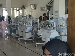 Kebakaran RSUD dr Slamet Garut, Pasien Bayi Dievakuasi ke Masjid