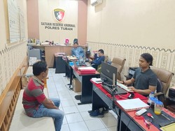 Aksi Tak Terpuji Kenek Truk Tuban Hina Nabi Muhammad di Facebook