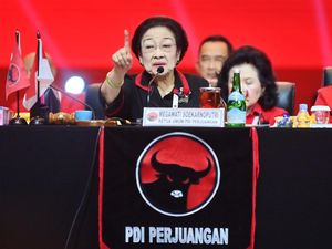 Bingungnya Megawati Dianggap Sombong gegara Sebut Jokowi Petugas Partai Bingungnya Megawati Dianggap Sombong gegara Sebut Jokowi Petugas Partai