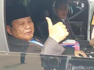 Jempol Prabowo soal Wacana Duet dengan Ganjar Pranowo Jempol Prabowo soal Wacana Duet dengan Ganjar Pranowo