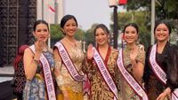 8 Foto Puteri Indonesia dan Miss Indonesia Sepanggung di Istana Berbatik
