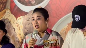 7 Potret Meriahnya Ultah Soimah ke-43, Bak Pesta Rakyat Bernuansa Adat